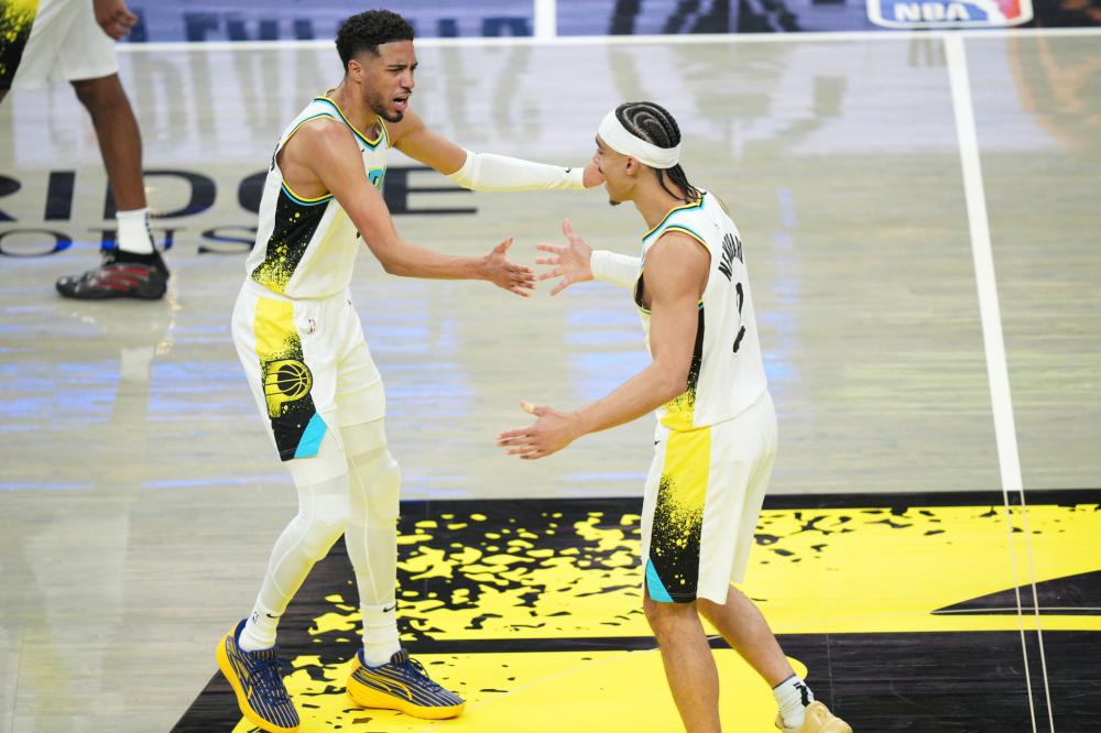 火箭险胜森 火箭险胜森